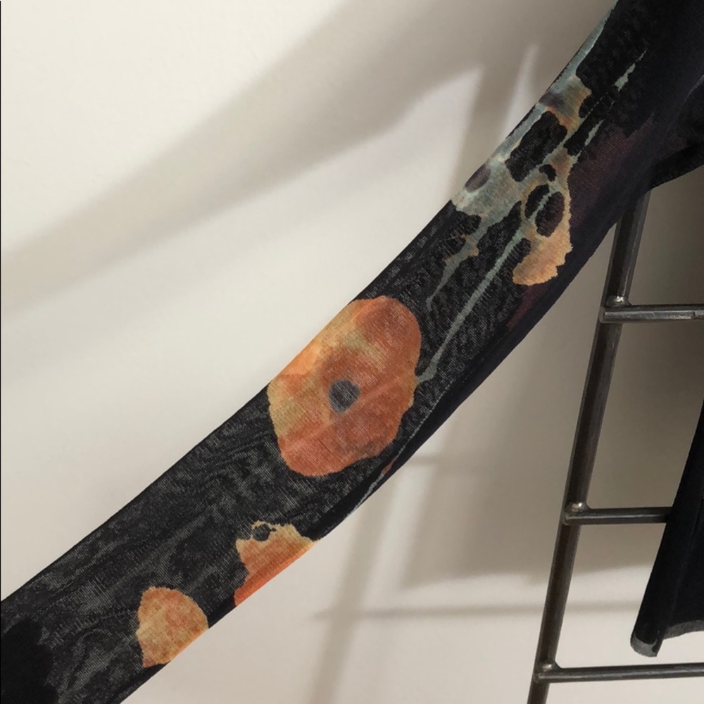 Black Floral Long Sleeve Top - Picture 5 of 7